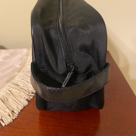 BAG MEN’S AXE ACCESORIES TRAVEL BAG👕 - Picture 3 of 3